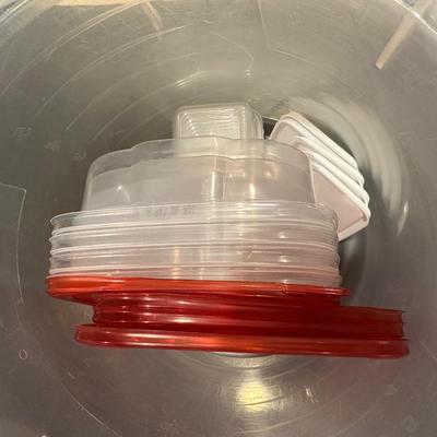 FOOD STORAGE CONTAINERS