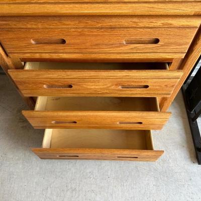 5 DRAWER CHEST