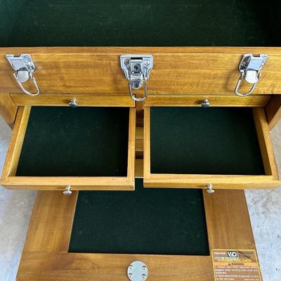 NICE 8 DRAWER TOOL CHEST BY WINDSOR DESIGN