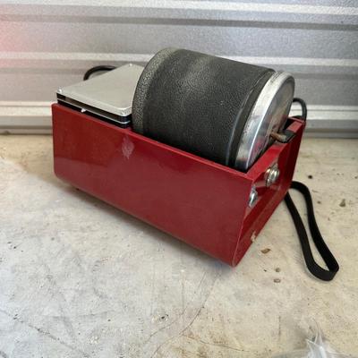 3 LB ROTARY ROCK TUMBLER
