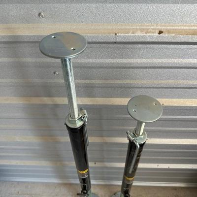 RV STABILIZER JACKS