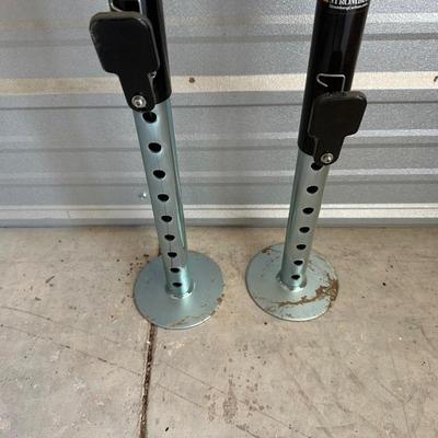RV STABILIZER JACKS