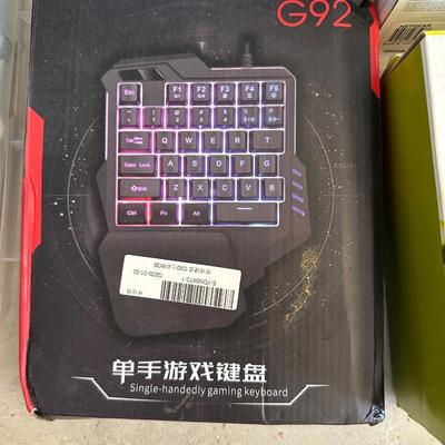CLAMP STAND FOR LAPTOPS, 1 HAND GAMING KEYBOARD, PC SPEAKERS AND MORE