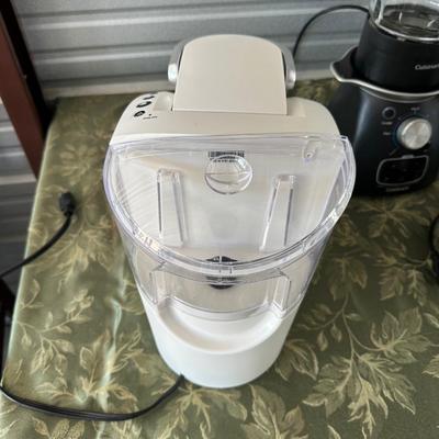 GOURMIA ESPRESSO/CAPPUCCINO MAKER, KEURIG COFFEE MAKER AND CUISINART BLENDER