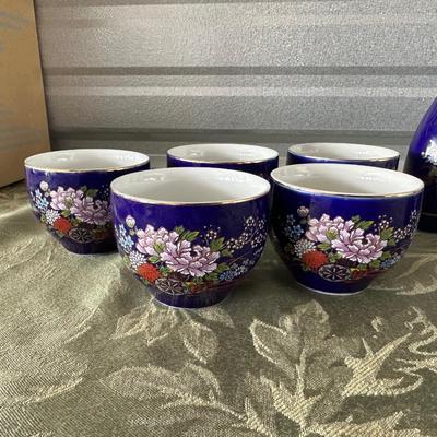 ARITA/IMARI WARE JAPANESE PORCELAIN TEA SET WITH EXTRAS