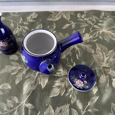 ARITA/IMARI WARE JAPANESE PORCELAIN TEA SET WITH EXTRAS
