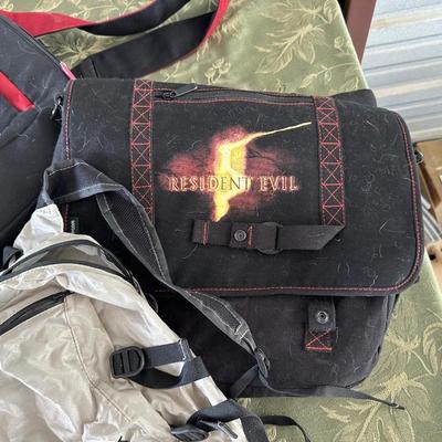 A GOOD VARIETY OF BAGS
