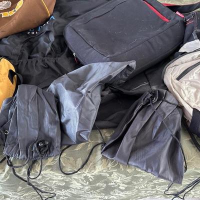 A GOOD VARIETY OF BAGS