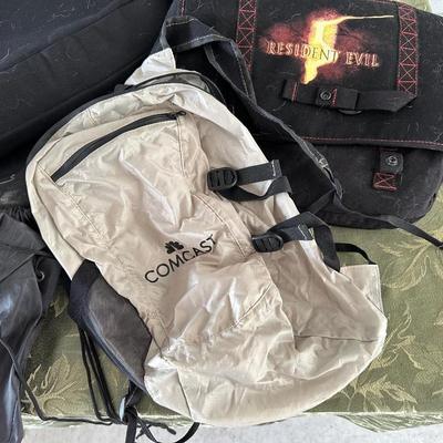 A GOOD VARIETY OF BAGS