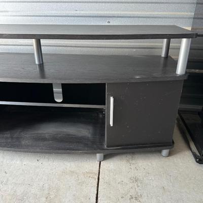MEDIA STAND AND A STEREO STAND