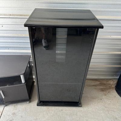 MEDIA STAND AND A STEREO STAND