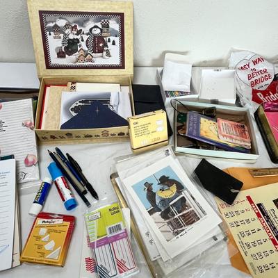Lot 57 Paper assortment