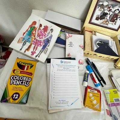 Lot 57 Paper assortment