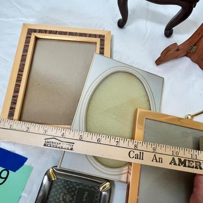 Lot 59 Frames & stands