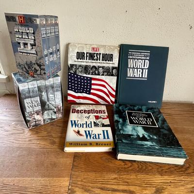 Lot 60 WW2 Items