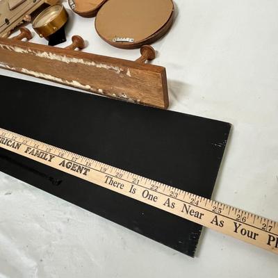 Lot 62 Wall Decor