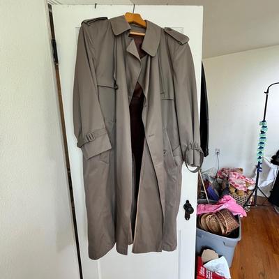 Lot 68 Men's Trench coat/ Top Coat