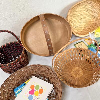 Lot 74 Baskets & Book Marks
