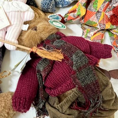 Lot 75 Basket of stuffed animals
