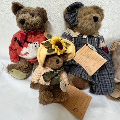 Lot 78 Boyd's Bears