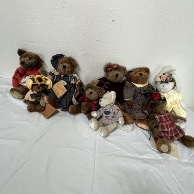 Lot 78 Boyd's Bears