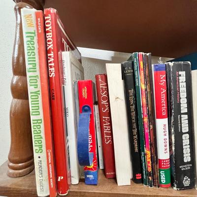 Lot 90 Shelf of books