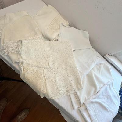 Lot 104 Table cloths