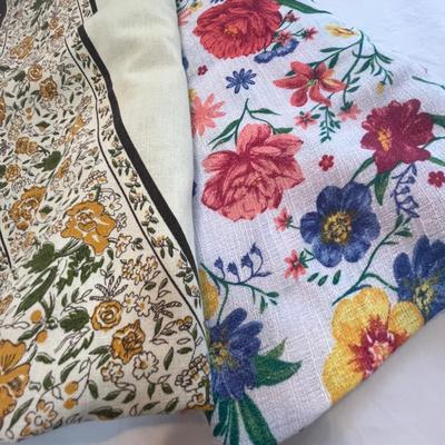 Lot 107 Table cloths
