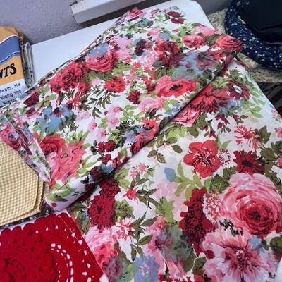 Lot 109 Linens