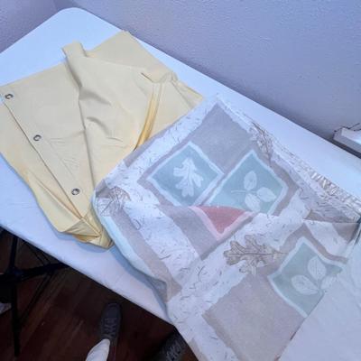 Lot 111 Shower curtains