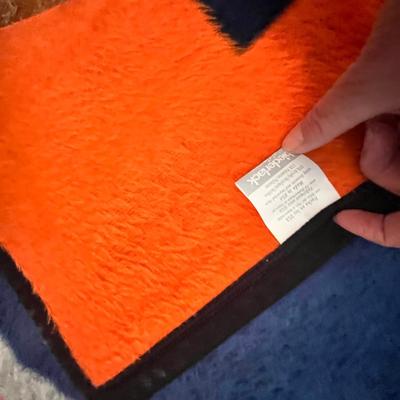 Lot 115 Fleece Broncos & Ave's Throws