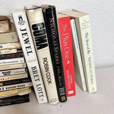 Lot 118 More paperback books