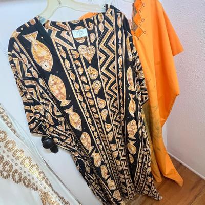 Lot 134 Vintage dresses