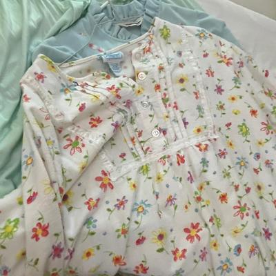 Lot 137 Housecoats