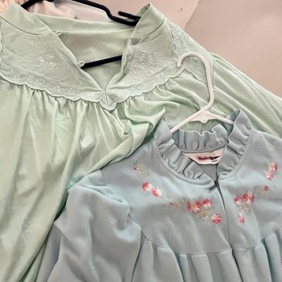 Lot 137 Housecoats