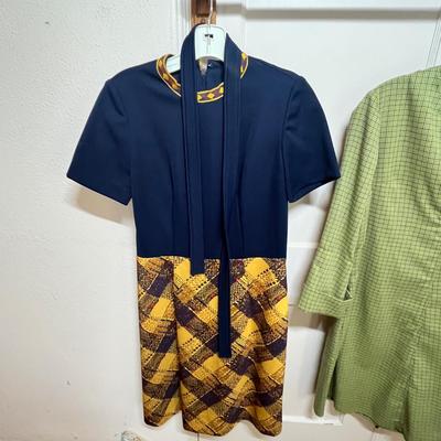 Lot 138 Vintage outfits skirt suits