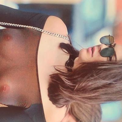 Kendall Jenner unsigned photo