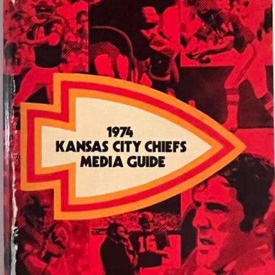 1974 Kansas City Chiefs Media guide. 4x9 inches