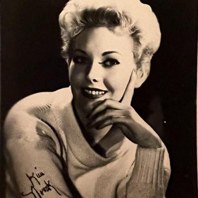 Kim Novak facsimile signed photo. 3x5 inches