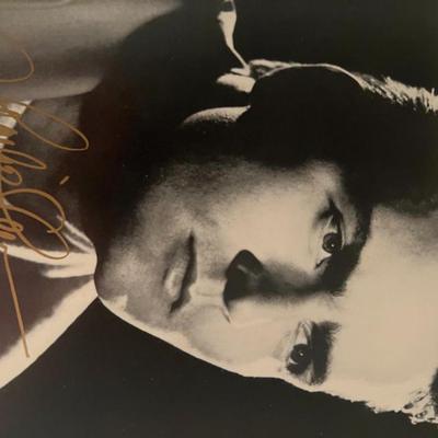 Charlie Sheen facsimile signed photo. 5x7 inches