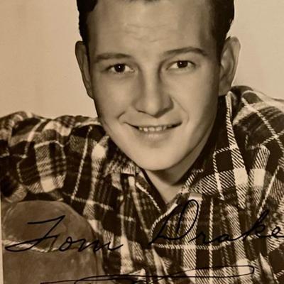 Tom Drake facsimile signed photo. 3x5 inches