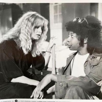 Private Benjamin Goldie Hawn unsigned movie photo