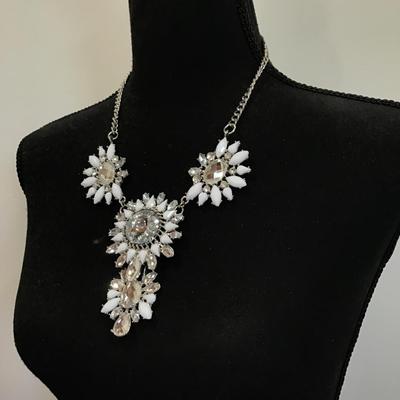 Large white flower necklace
