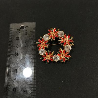 Vintage 1980’s Christmas brooch