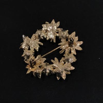 Vintage 1980’s Christmas brooch