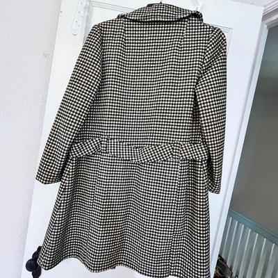 Lot 144 Houndstooth top coat
