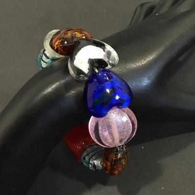 Unique glass beaded stretch bracelet