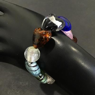Unique glass beaded stretch bracelet