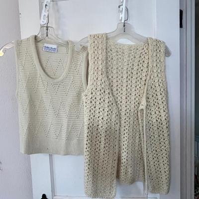 Lot 152 Knit tops