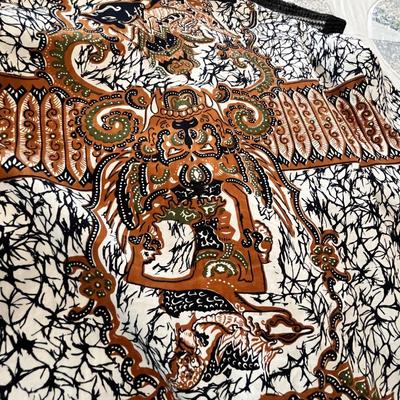 Lot 154 70s brown tops